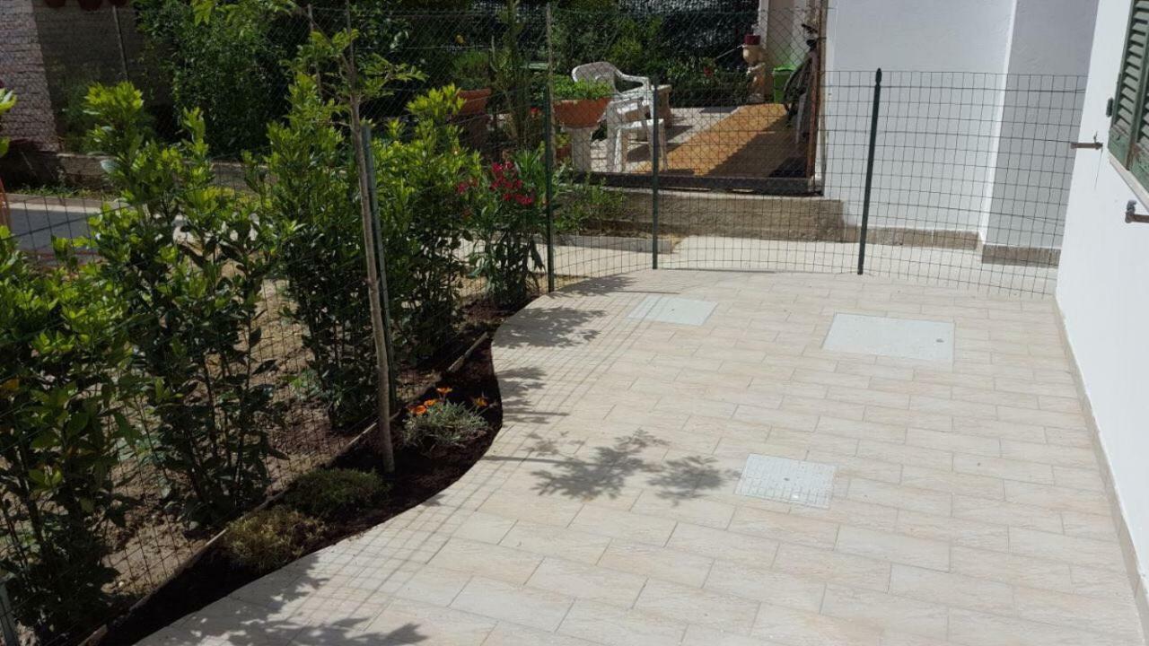 App sul lungomare San Benedetto del Tronto Exterior foto