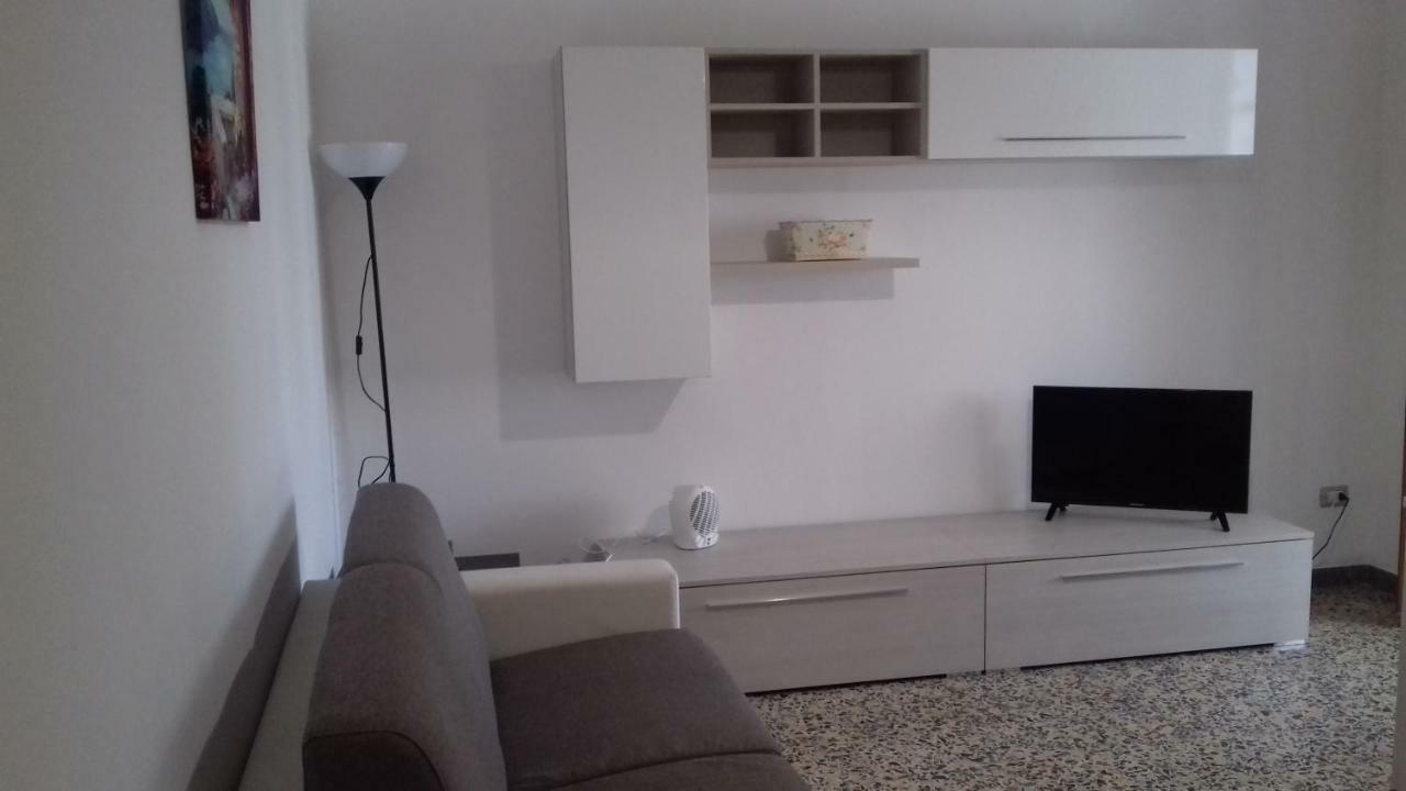 App sul lungomare San Benedetto del Tronto Exterior foto
